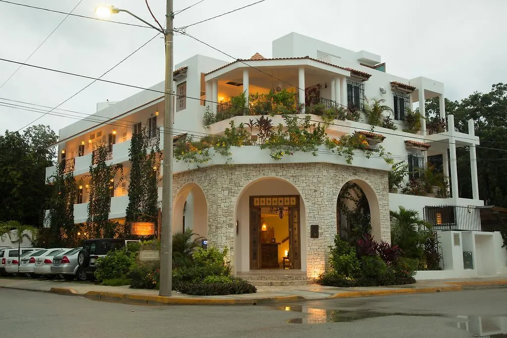 Aparthotel Livetulum